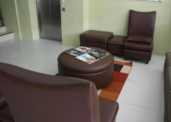 ホテル Sampaguita Plaza Garcia 3*