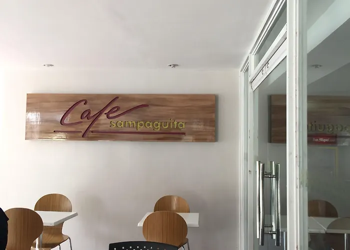 Sampaguita Plaza Garcia 3*