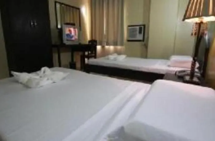 Sampaguita Plaza Garcia Hotel 3*