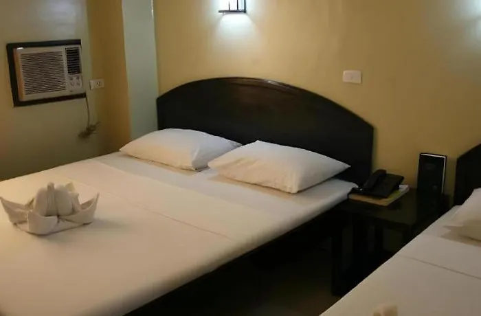 Hotel Sampaguita Plaza Garcia Adlawon