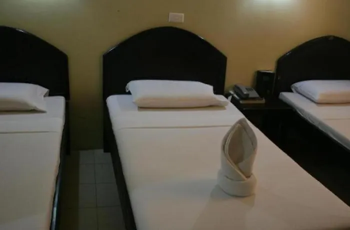 Hotel Sampaguita Plaza Garcia 3*
