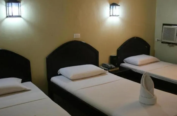 Sampaguita Plaza Garcia Hotel Adlawon
