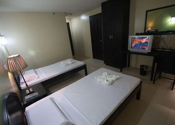 Sampaguita Plaza Garcia 3*