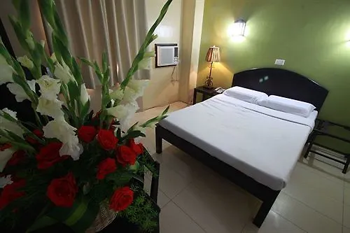 Sampaguita Plaza Garcia 3*