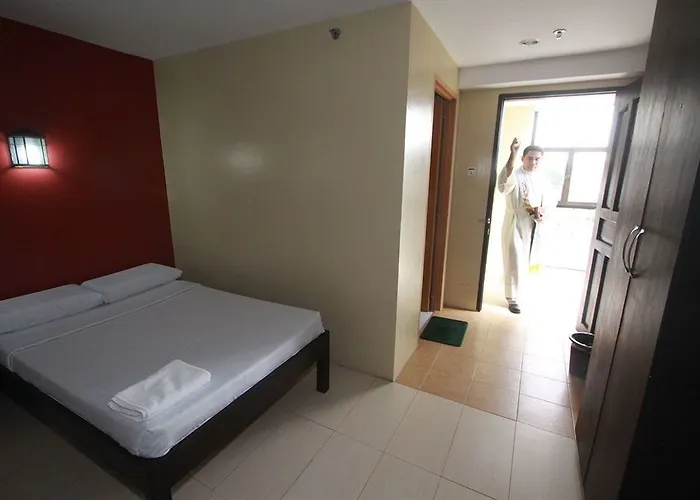 Sampaguita Plaza Garcia 3*